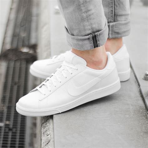 witte nike sneakers|white sneakers for women.